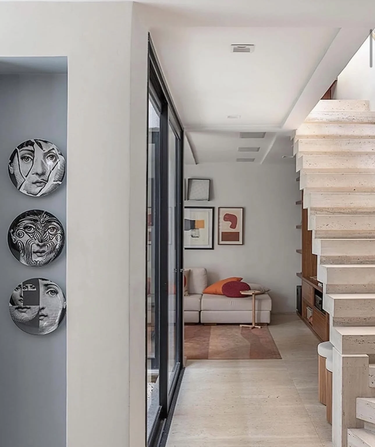 Casa de Vila JH — interiores de Newton Lima
